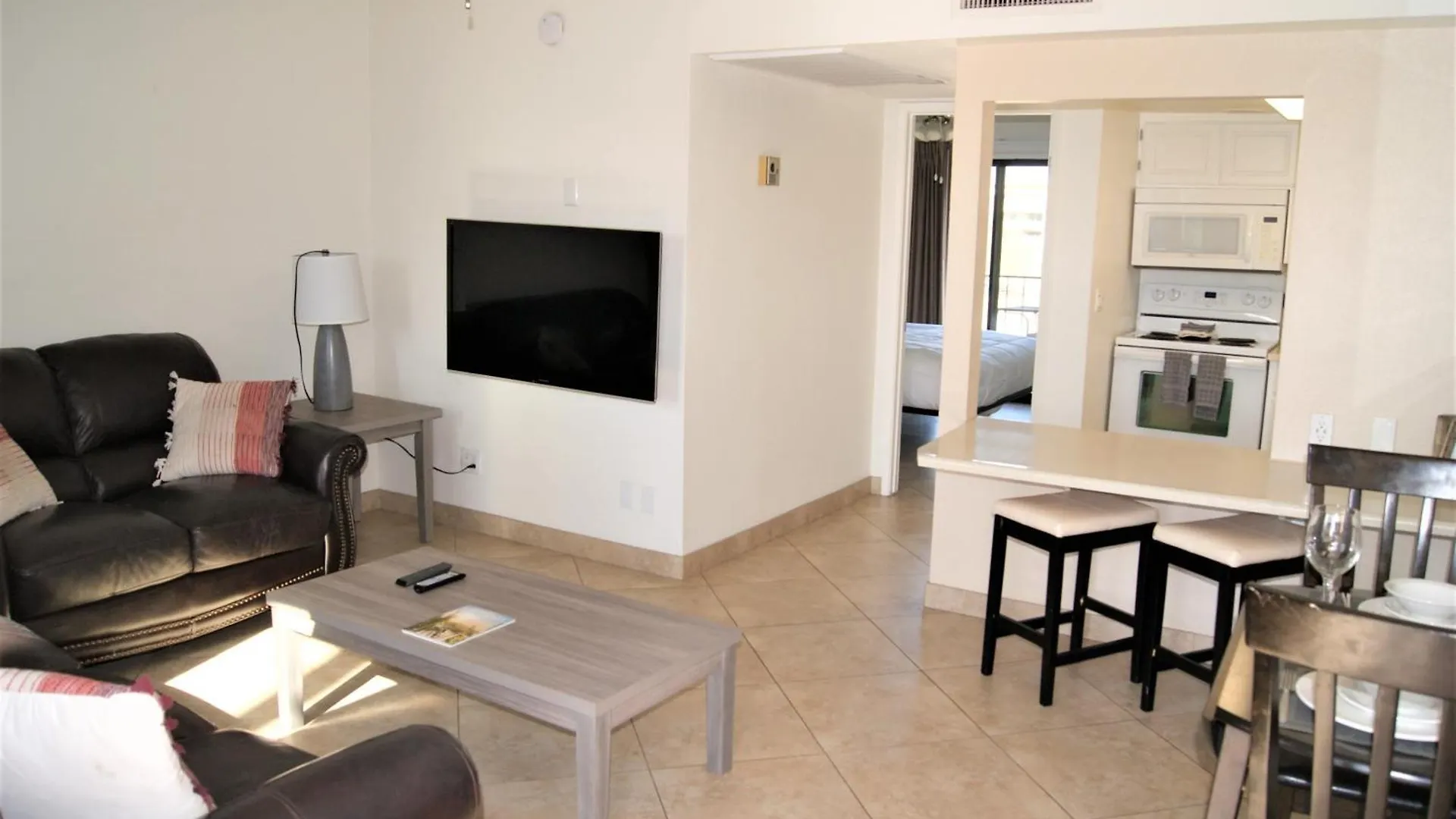 Appartamento 218 Fully Furnished 1Br Suite-Outdoor Pool Scottsdale Stati Uniti