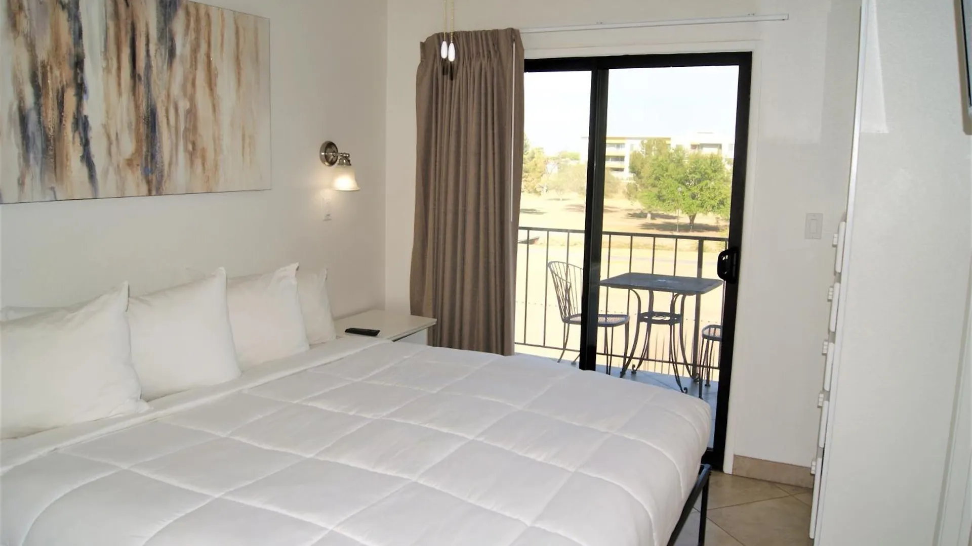 218 Fully Furnished 1Br Suite-Outdoor Pool Scottsdale